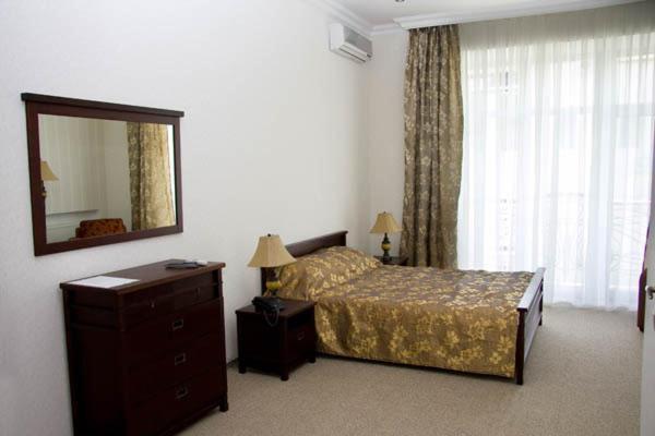 Marco Polo Hotel Ulʼyanovka Екстериор снимка