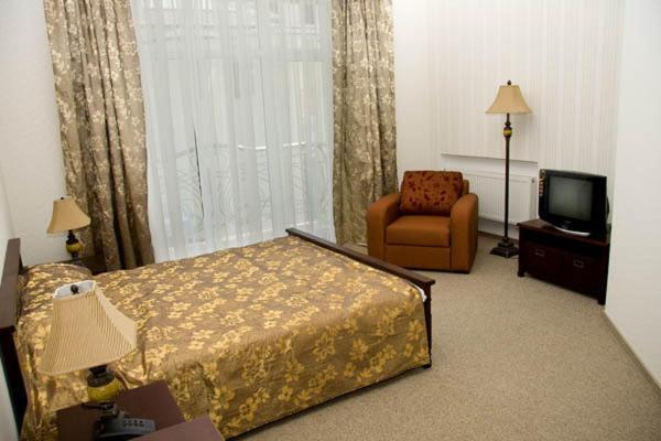 Marco Polo Hotel Ulʼyanovka Екстериор снимка